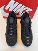 Nike AIR VAPORMAX PLUS crne