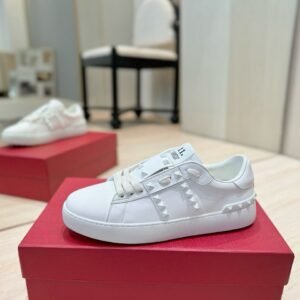 Valentino Garavani Rockstud Untitled bijele