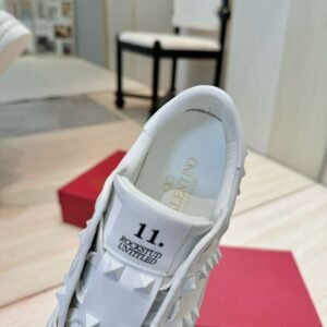 Valentino Garavani Rockstud Untitled bijele