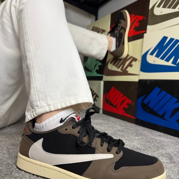 Jordan x Travis Scott Cactus Jack