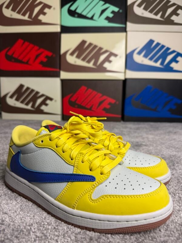 Jordan x Travis Scott Canary - Slika 3