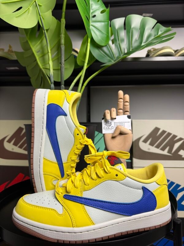 Jordan x Travis Scott Canary - Slika 2