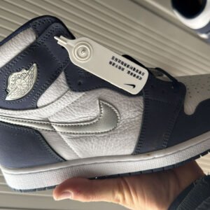 Air Jordan 1 Midnight Navy
