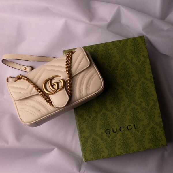 Gucci Gg Marmont Matelassé Leather Bag