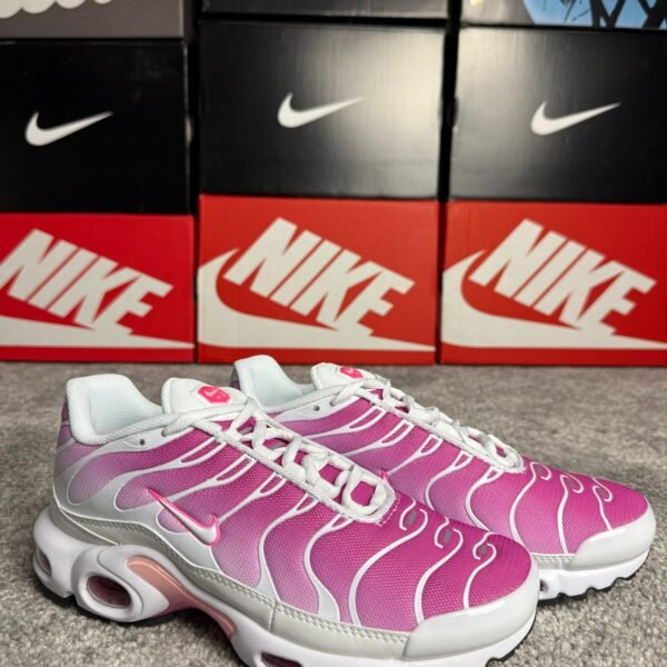 Nike Air Max Plus "Pink Fade"