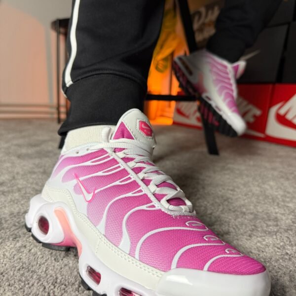 Nike Air Max Plus "Pink Fade"