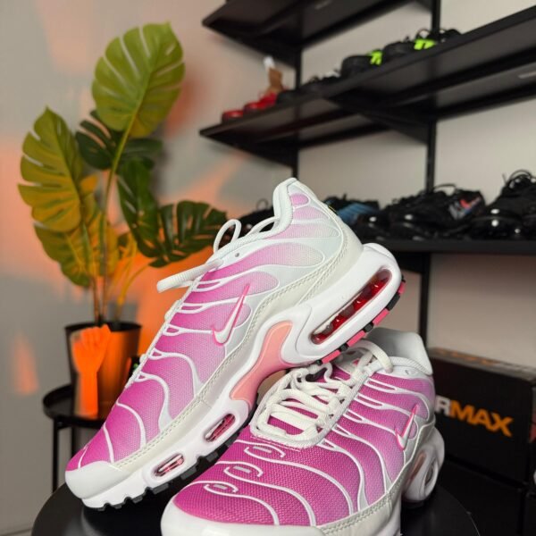 Nike Air Max Plus "Pink Fade"