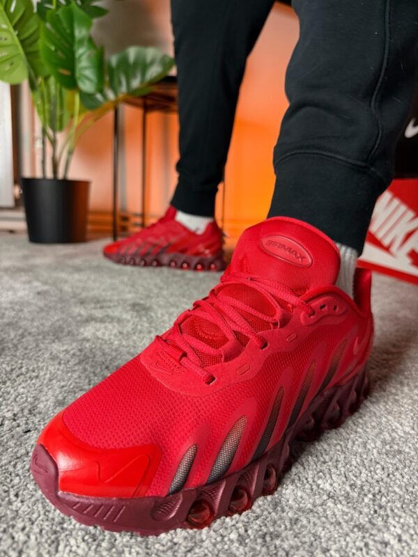 Nike AIR MAX DN8 RED - Slika 2