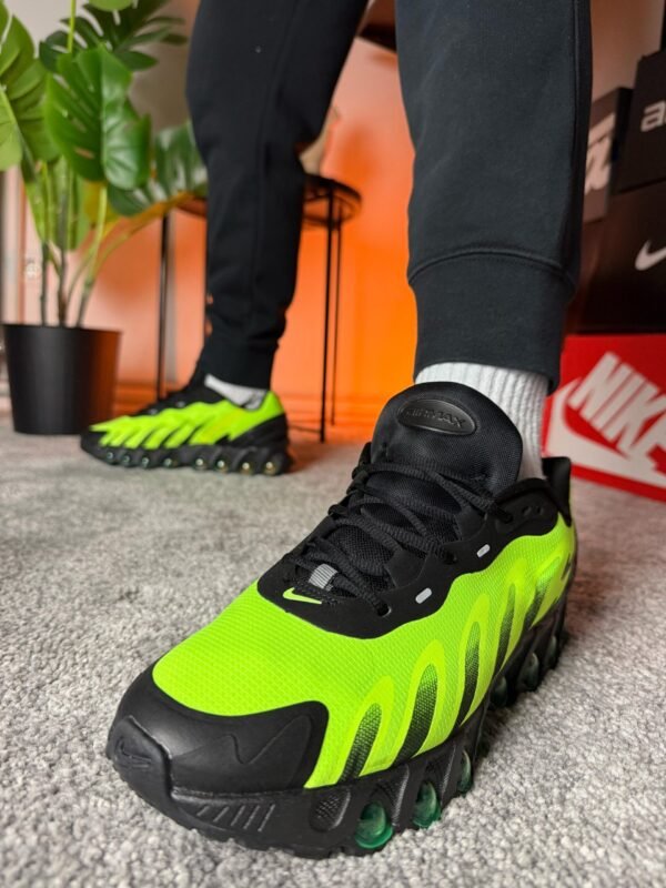 Nike AIR MAX DN8 GREEN - Slika 2