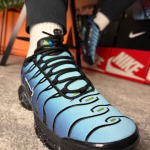 Nike AIR MAX PLUS GREEN