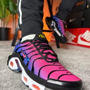 Nike AIR MAX PLUS PURPLE