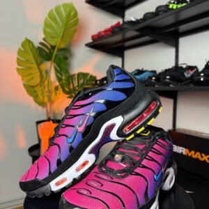 Nike AIR MAX PLUS PURPLE