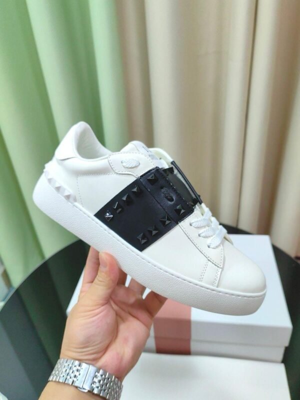 Valentino Garavani Rockstud White/Black