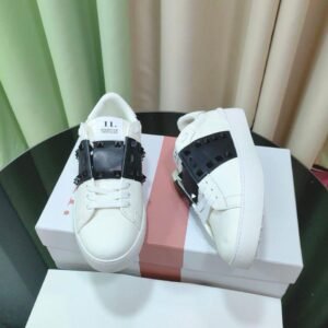 Valentino Garavani Rockstud White/Black