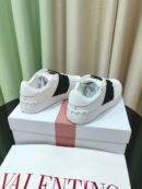 Valentino Garavani Rockstud White/Black