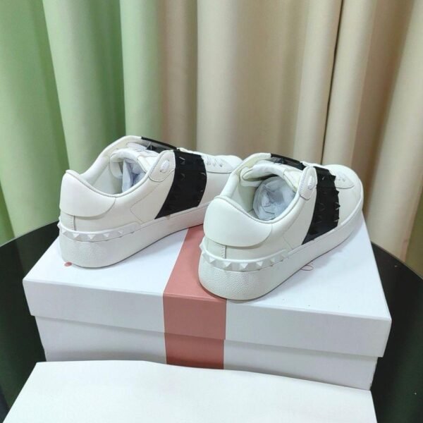 Valentino Garavani Rockstud White/Black