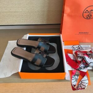 Hermes Oran Black