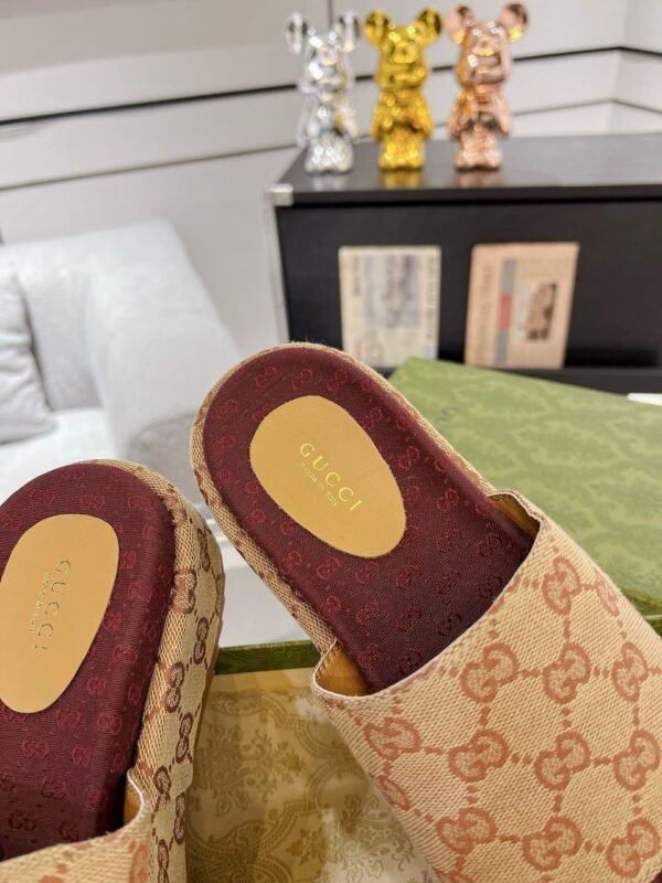 Gucci Sandale "Beige Brown" GG platform - Slika 4