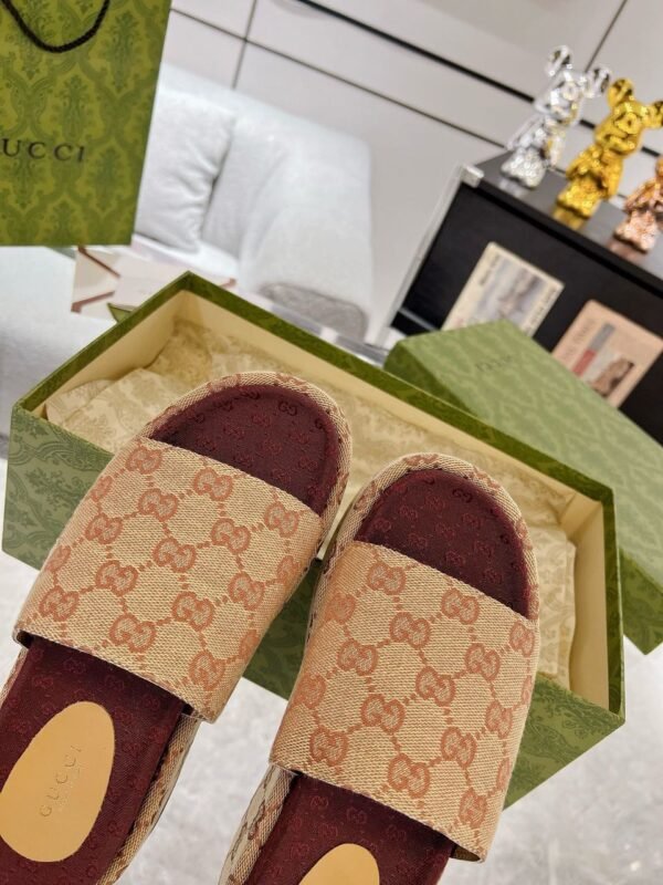 Gucci Sandale "Beige Brown" GG platform - Slika 5