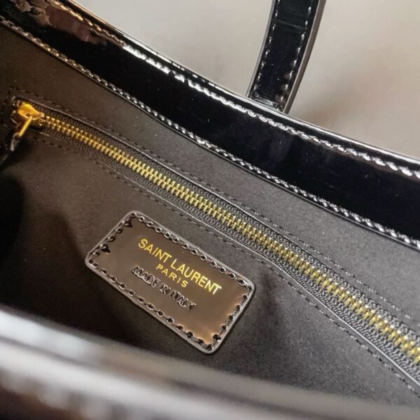 YSL Saint Laurent Le 5 à 7 Hobo Black "Patent leather"