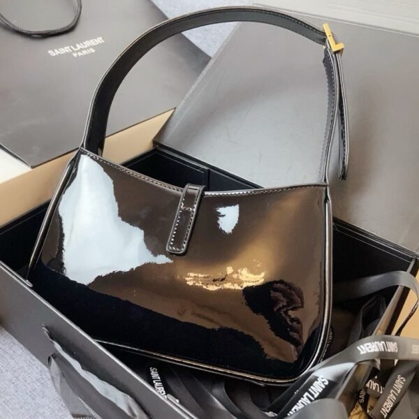 YSL Saint Laurent Le 5 à 7 Hobo Black "Patent leather"