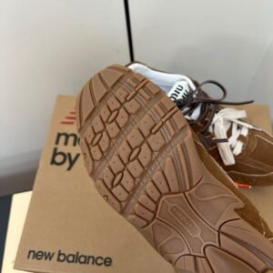 New Balance x Miu Miu smeđe tenisice