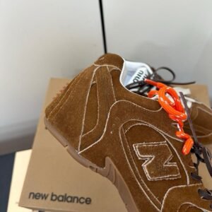 New Balance x Miu Miu smeđe tenisice