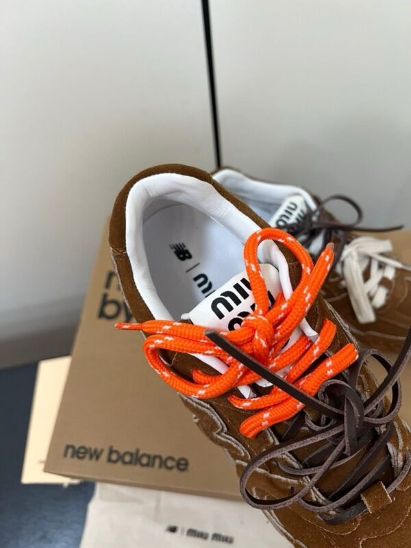 New Balance x Miu Miu smeđe tenisice - Slika 4