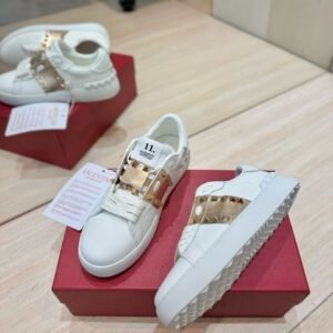 Valentino Garavani Rockstud White/Gold