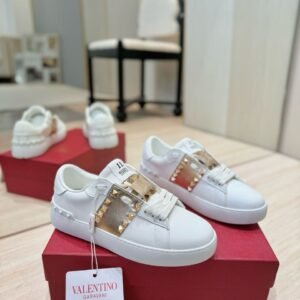 Valentino Garavani Rockstud White/Gold