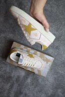 Golden Goose Beige / Yellow Star