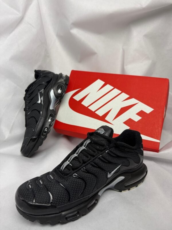 Nike AIR MAX PLUS BLACK TN bijeli nike logo - Slika 5