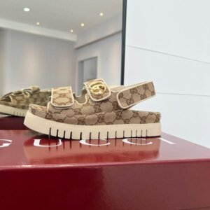 Gucci Sandale Marmont GG Beige