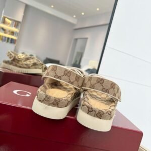 Gucci Sandale Marmont GG Beige
