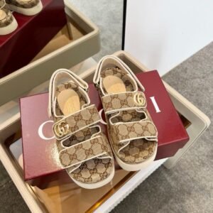 Gucci Sandale Marmont GG Beige