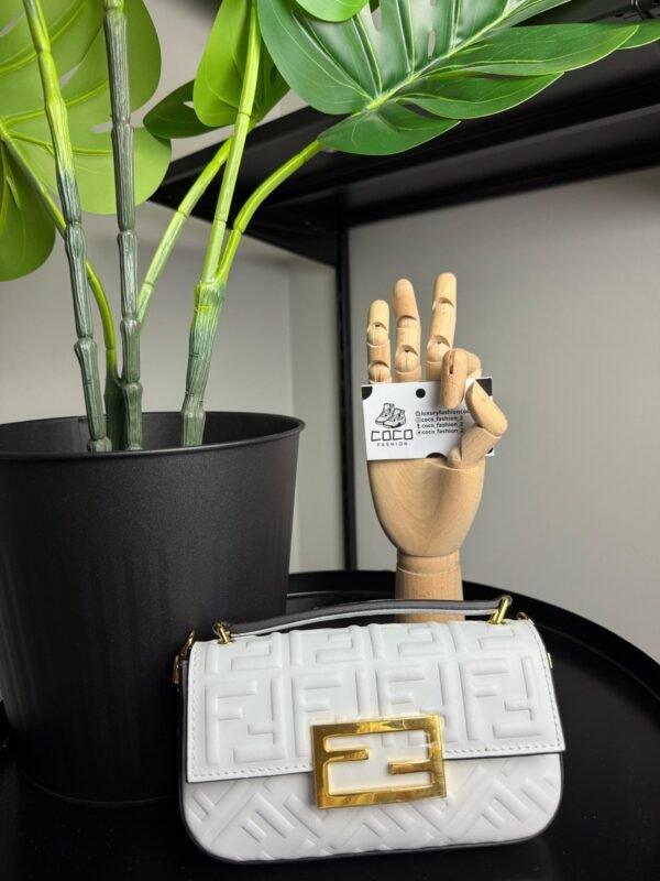 Authenticated Fendi Zucca Embossed Chain Midi Baguette White - Slika 2