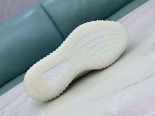Yeezy Boost 350 V2 "Cream White" - Slika 6