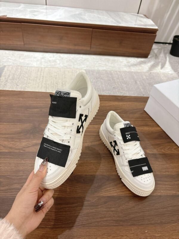 Off-White 3.0 Off Court Sneakers - White - Slika 5