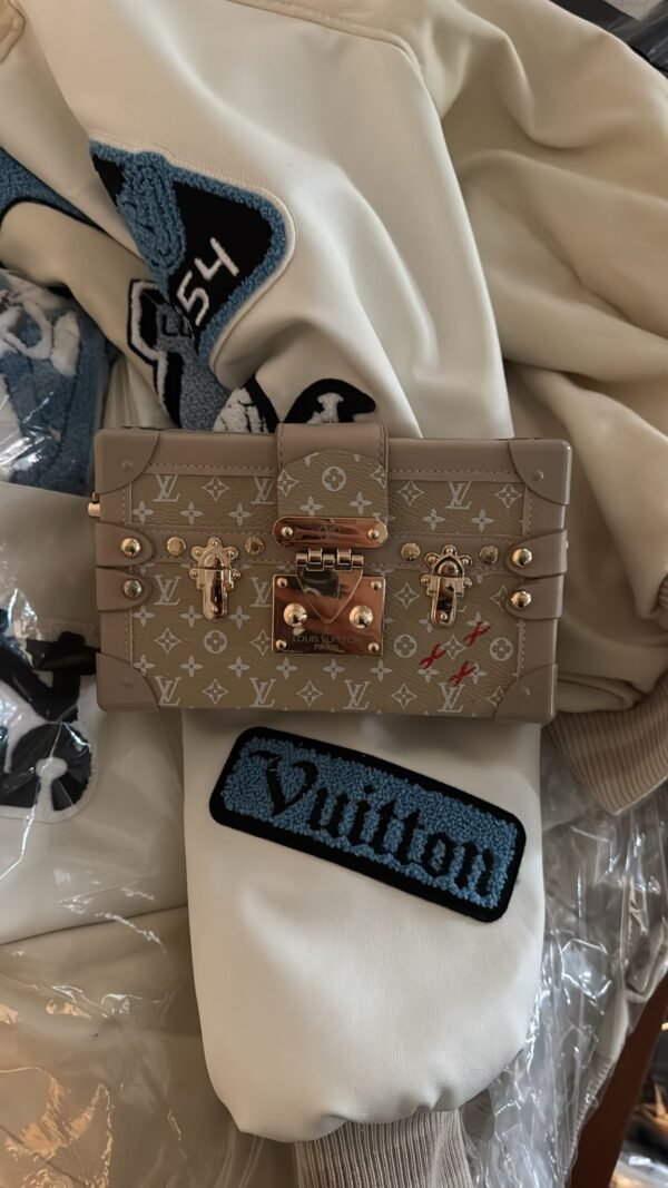Louis Vuitton Monogram Reverse Canvas Petite Malle Shoulder Bag - Slika 2