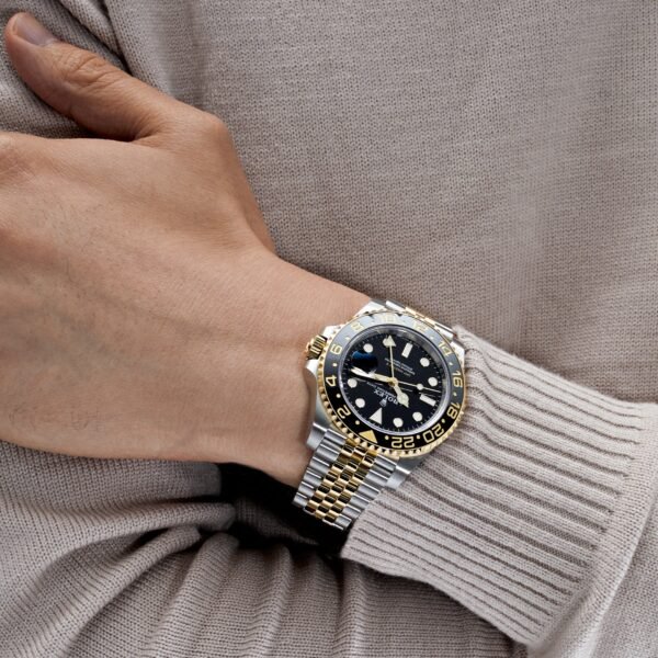 Rolex 2025 GMT-Master II 126713GRNR - Slika 4