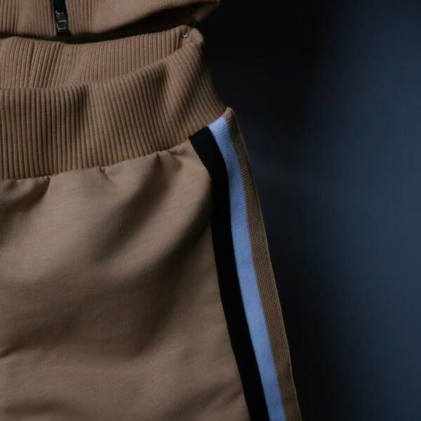 Komplet Boss /  light brown / black and white stripes / Kids
