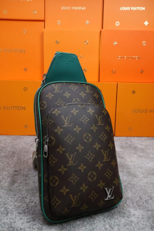Louis Vuitton Avenue Slingbag - Slika 3