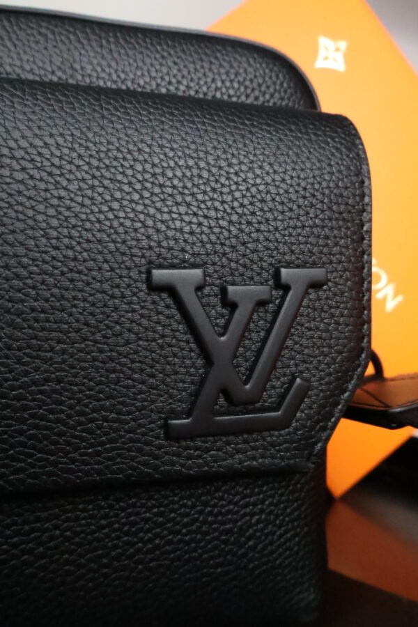 Louis Vuitton Noir Leather Pilot Wearable Wallet - Slika 4