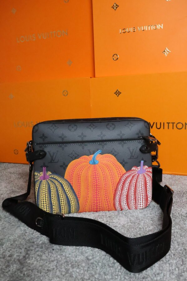Louis Vuitton LV x YK Trio Messenger - Slika 3