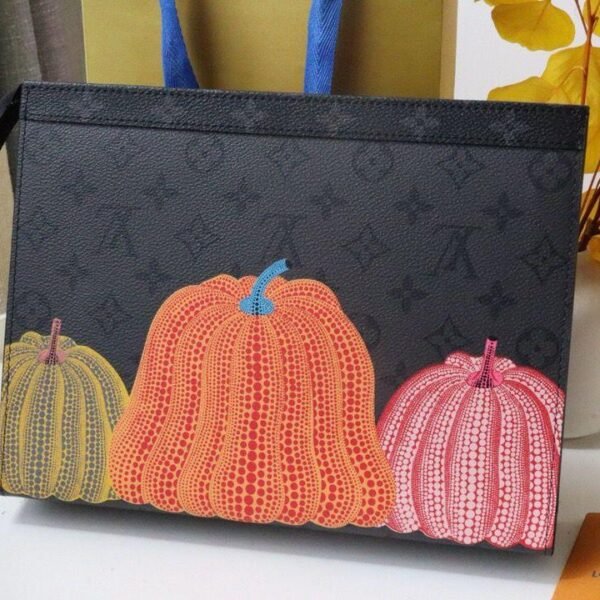 Louis Vuitton Pochette Voyage