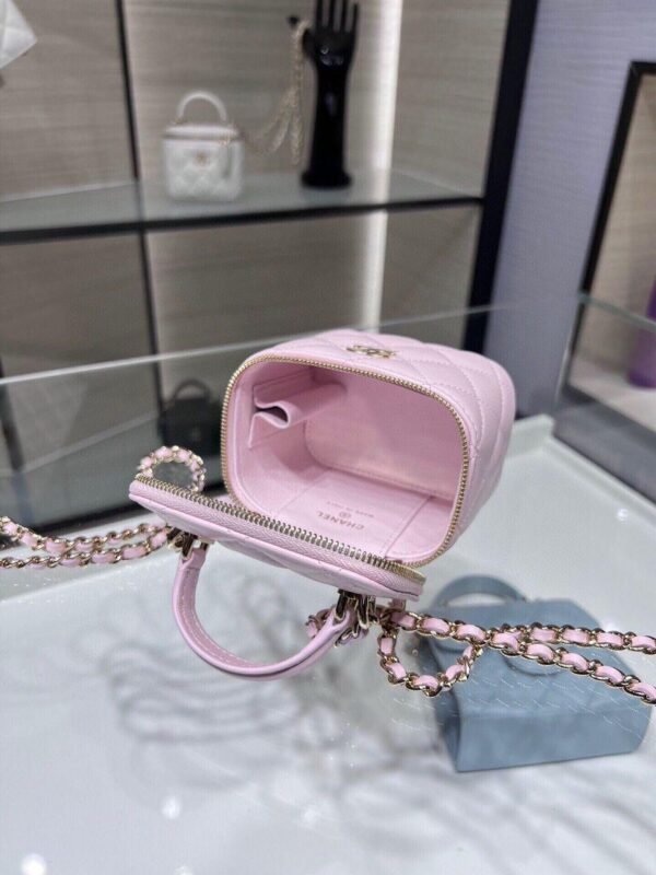 Chanel Mini Top Handle Vanity With Chain Light Pink Lambskin Gold Hard - Slika 6