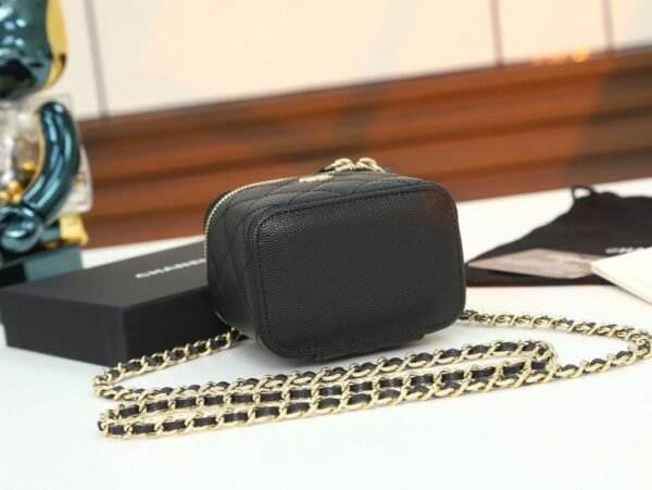 Chanel Mini Metal Vanity With Chain Black Lambskin Aged Gold Hard - Slika 4