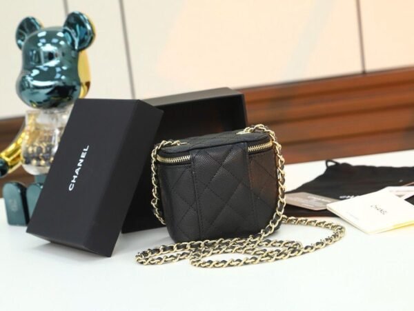Chanel Mini Metal Vanity With Chain Black Lambskin Aged Gold Hard - Slika 5