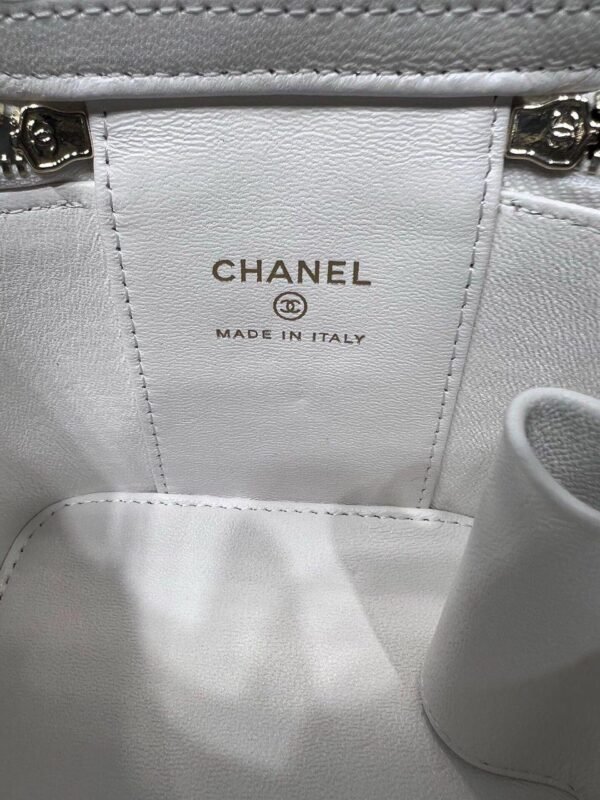Chanel Mini With Chain white Lambskin Gold Hard - Slika 2