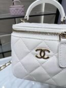 Chanel Mini With Chain white Lambskin Gold Hard